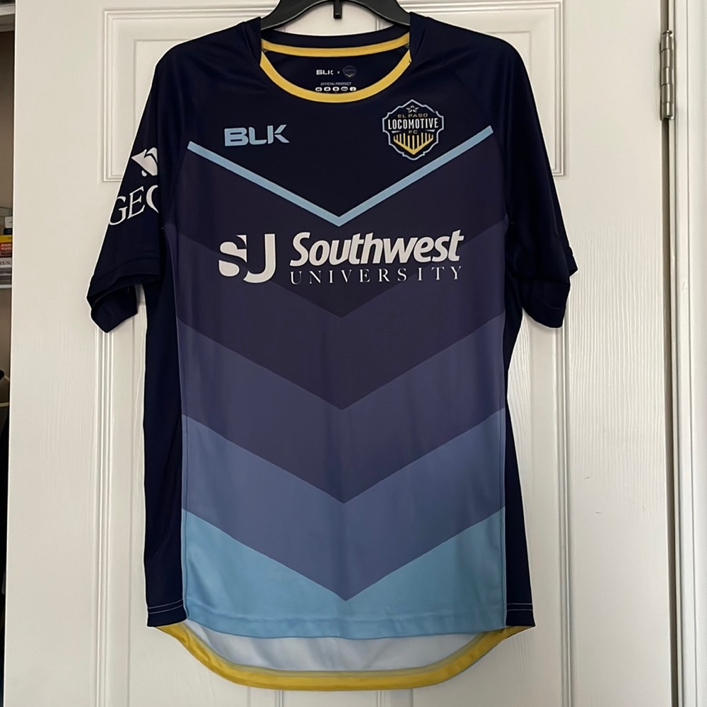 El Paso Locomotives size M short sleeve